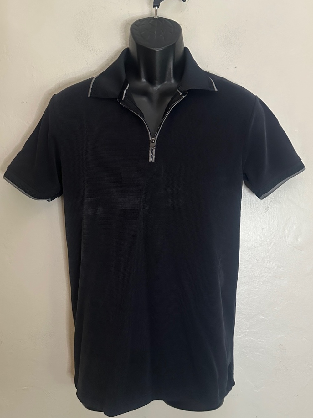 Porter & Ash 1/4 Zip Polo Small Gently worn 63% viscose/33% polyester/4% elastan